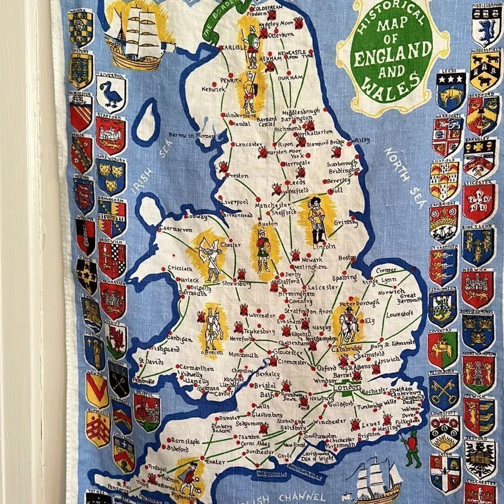 Vtg Irish Linen tea towel/wall hanging‎ of a Historical Map of England and Wales